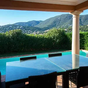 Lagrange Estivel - Le Domaine De L'eilen Villa